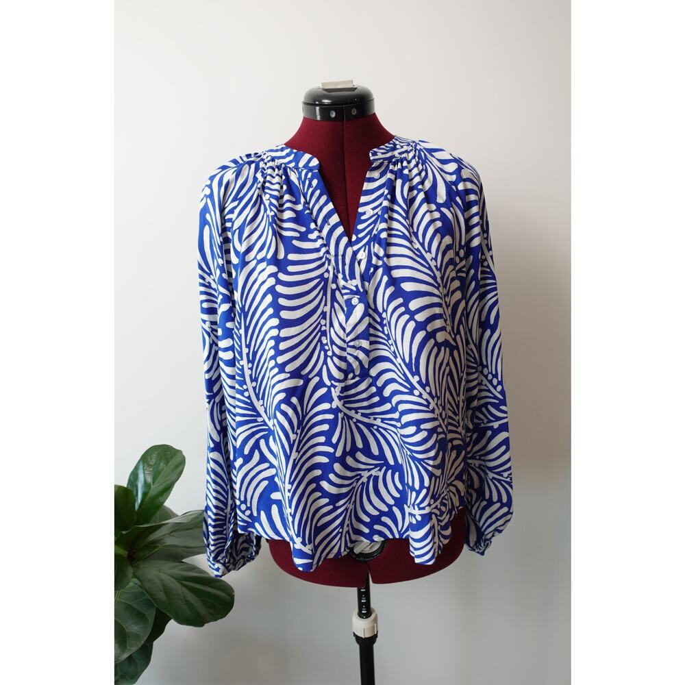 H&M Floral Blue Blouse Button Down Summer Top